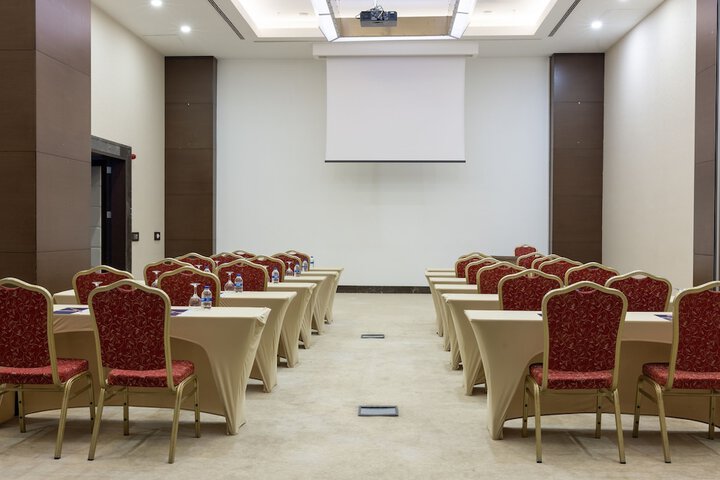 Meeting facility