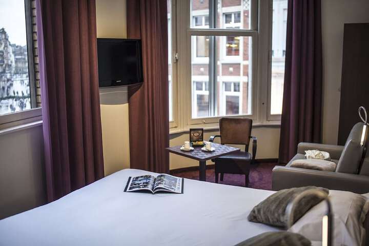 Room 5 of 47