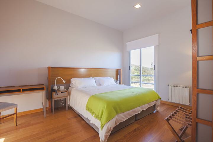 Room 10 of 31