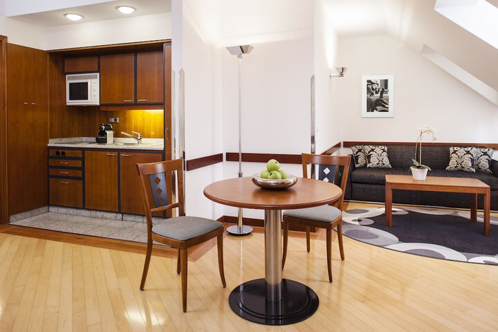 Room 7 of 29