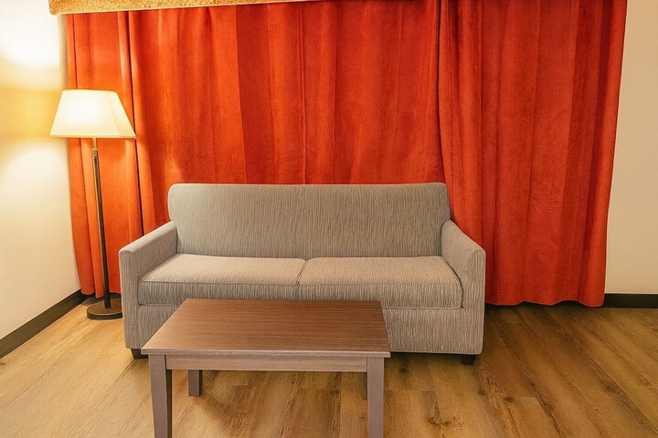 Room 15 of 34