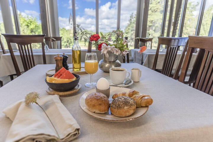 Breakfast/Coffee Service 48 of 58