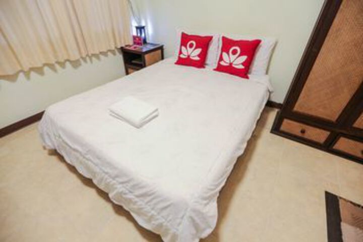 Room 44 of 84