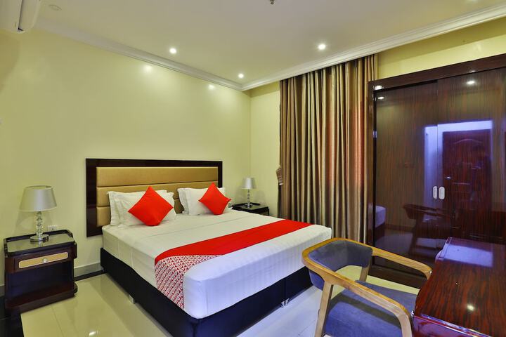 OYO 298 Tuline Blue