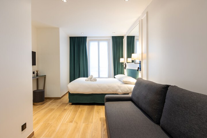 Room 15 of 70
