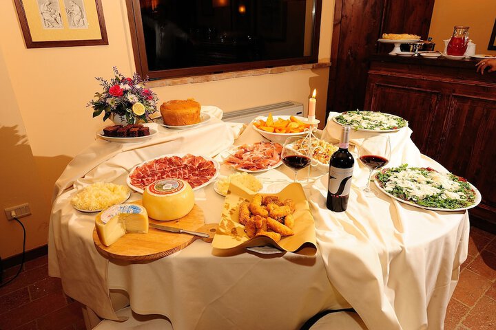Dining 65 of 83