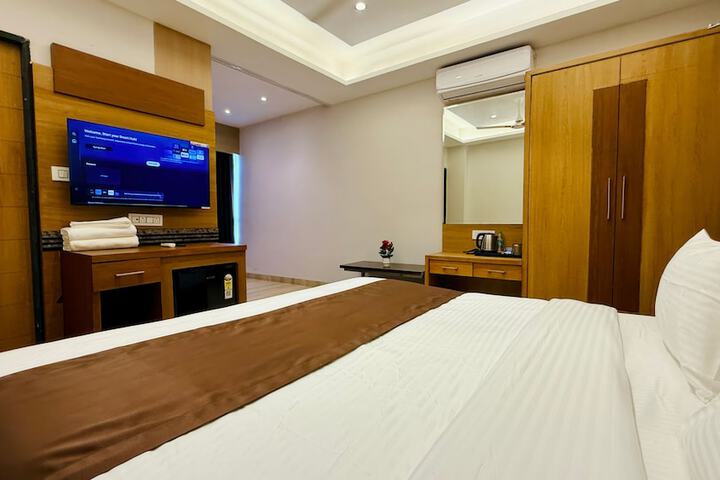 Room 21 of 124