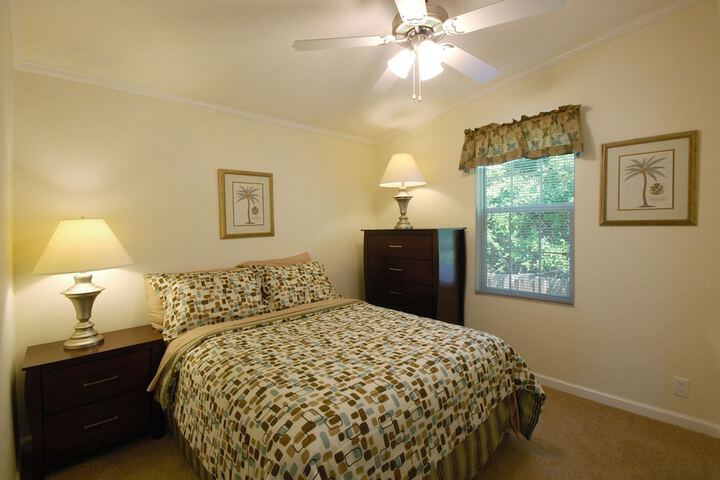 Room 9 of 22