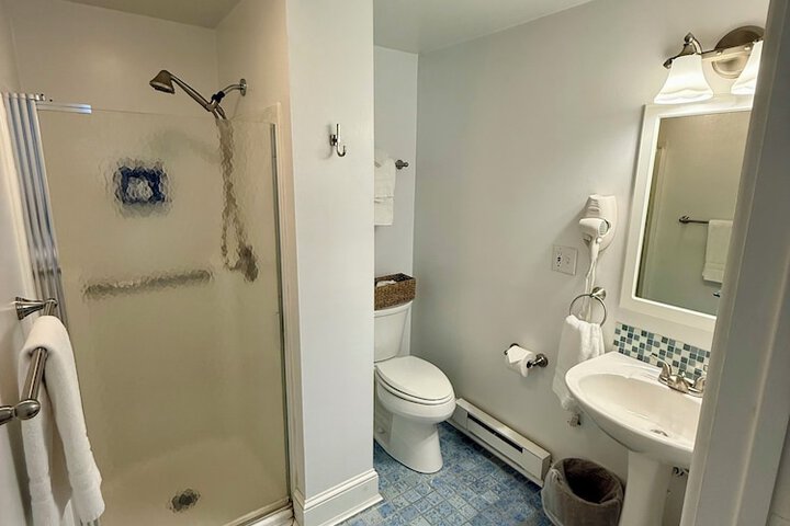 Room 46 of 65