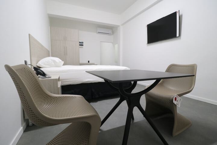 Room 10 of 39
