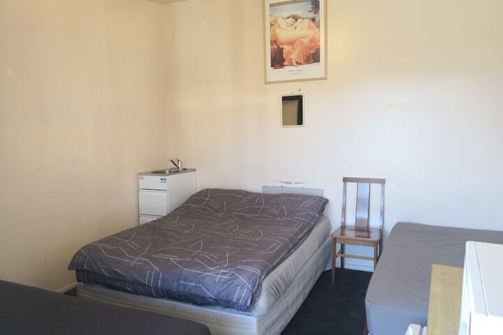 Room 15 of 39