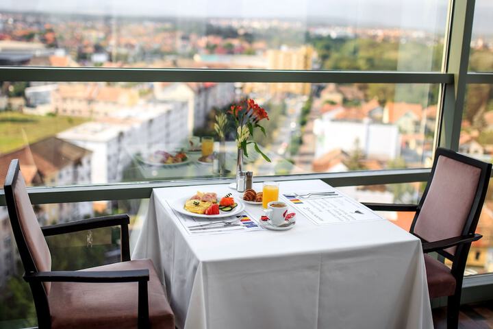 Breakfast/Coffee Service 64 of 75