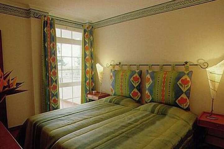 Room 4 of 35