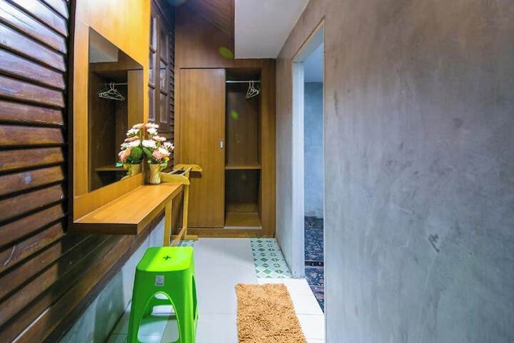 Room 10 of 125