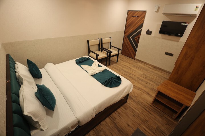 Room 5 of 21