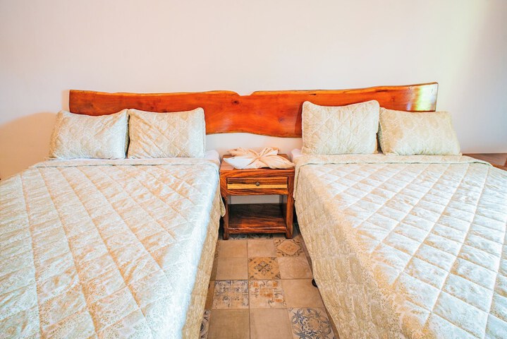 Room 2 of 43