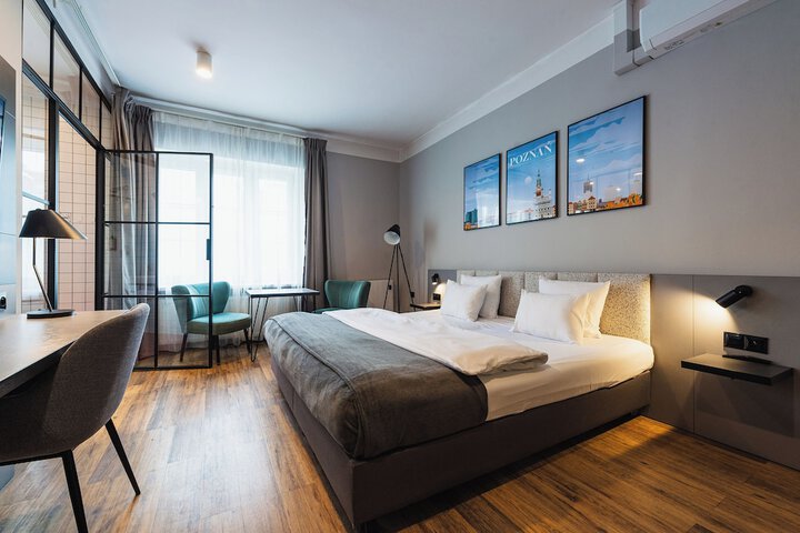 Room 36 of 65