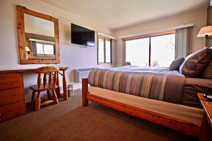 Room 12 of 62