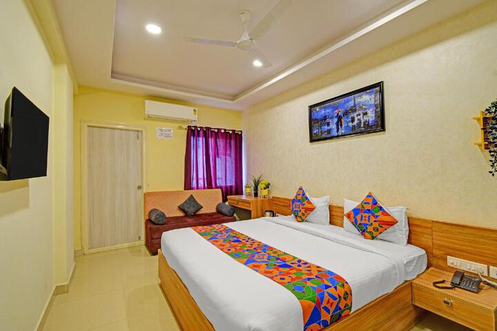 Hotel Veda Stay inn