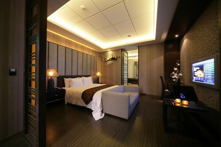 Room 21 of 65