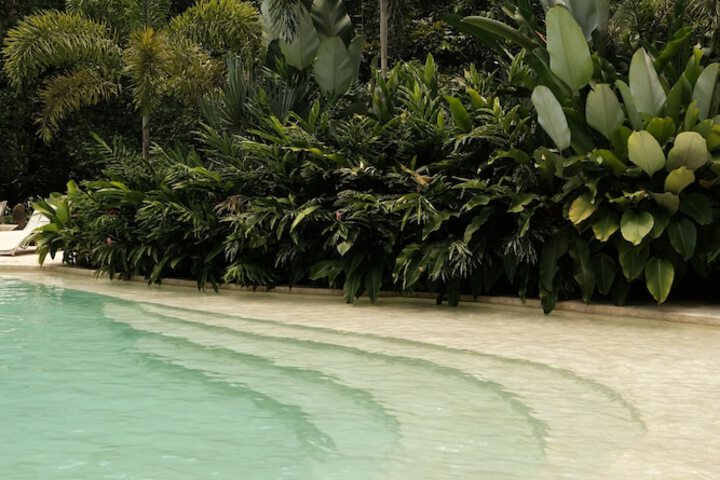 Pool 26 of 48