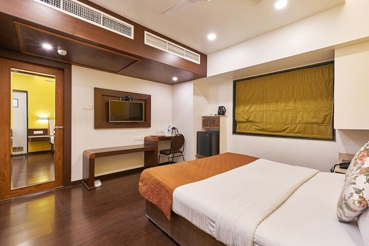 Room 15 of 49