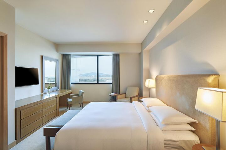 Room 48 of 87