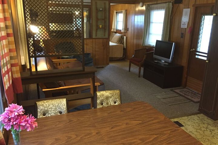 Room 82 of 199