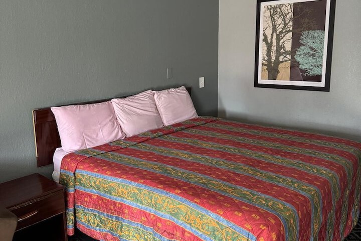 Room 9 of 21