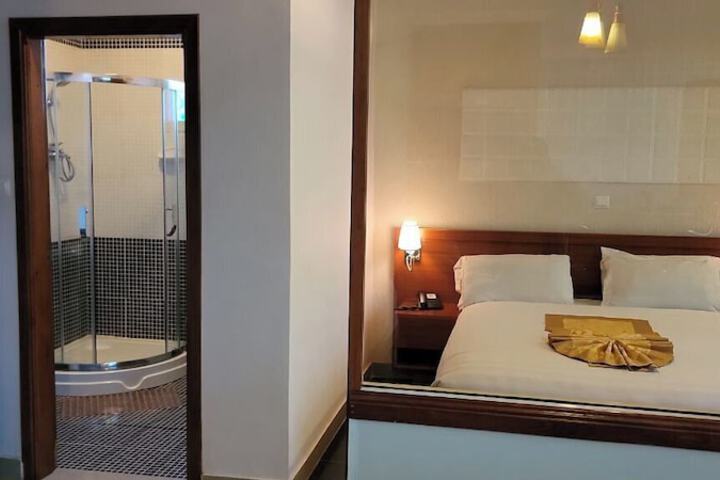 Room 26 of 67