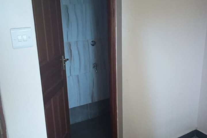 Room 5 of 14