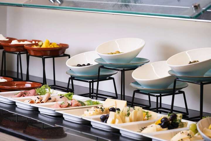 Dining 54 of 67
