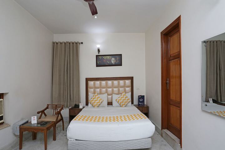 Room 25 of 26