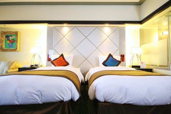 Room 12 of 88