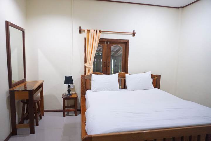 Room 3 of 49