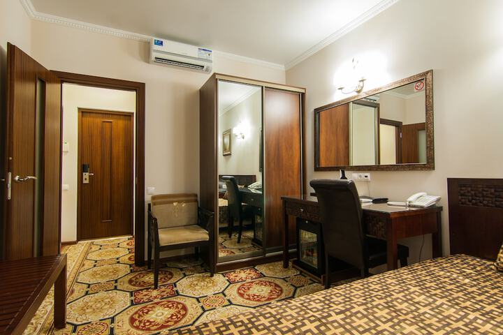 Room 56 of 151