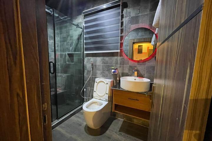 Room 17 of 26