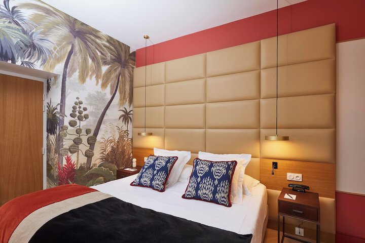 Room 12 of 48