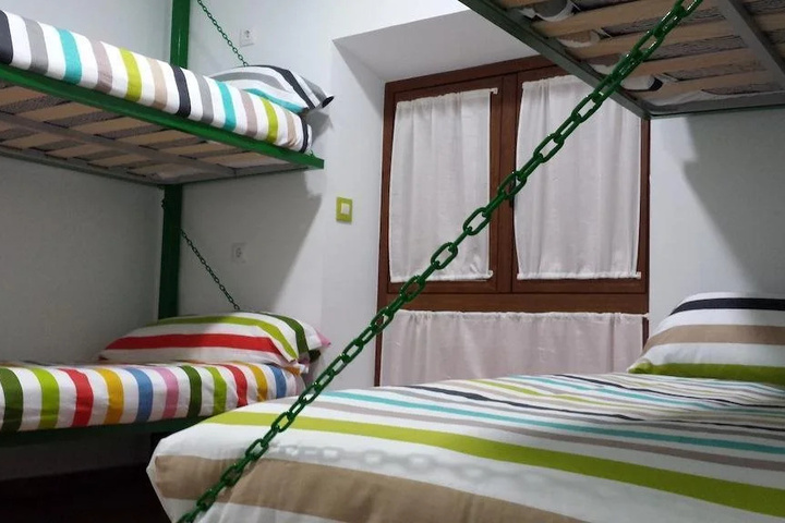 Room 5 of 13