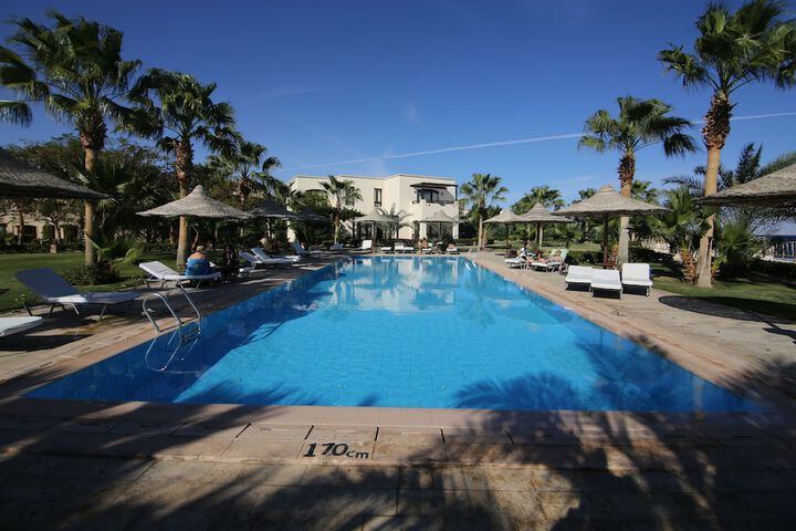 Hotel Pool