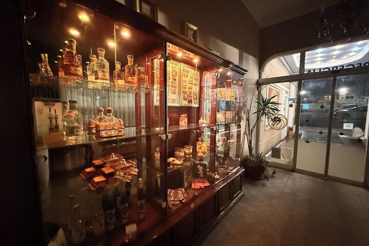 Gift Shop 61 of 83