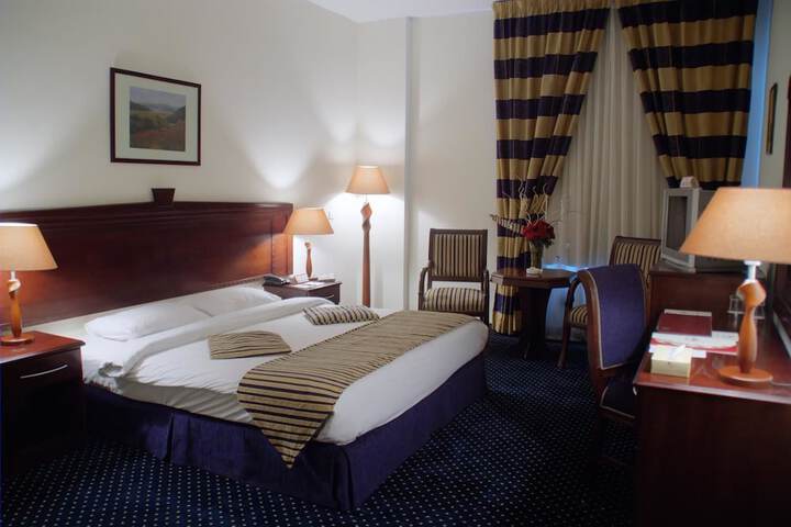 Room 5 of 24