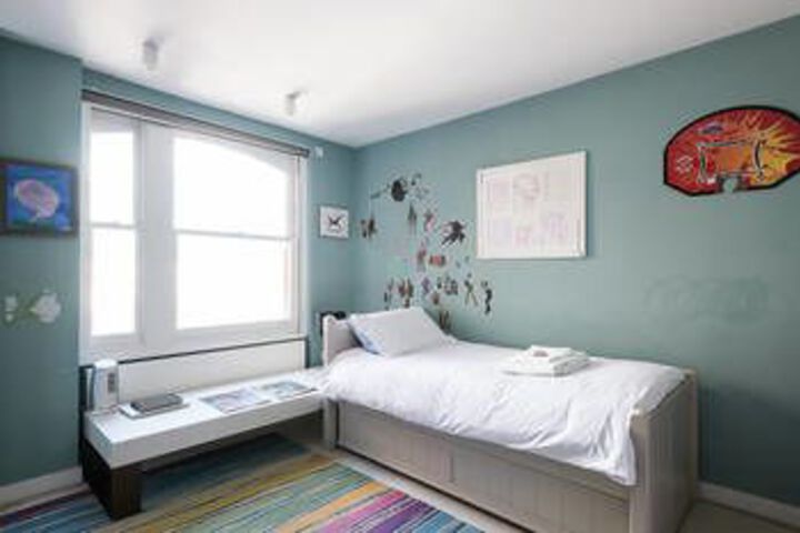 Room 19 of 32