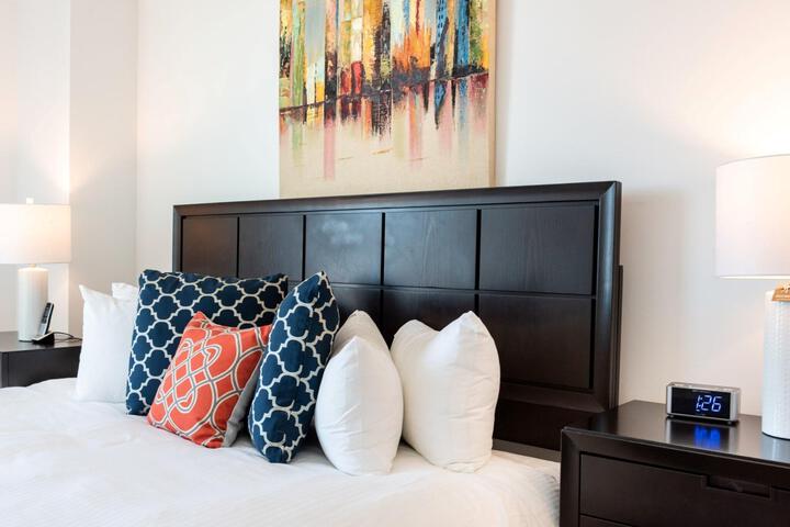 Room 151 of 208