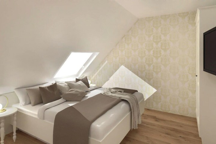 Room 8 of 38