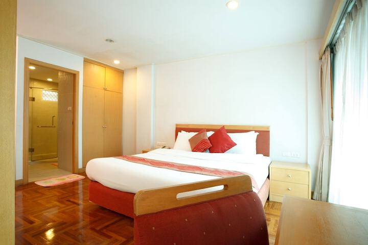 Room 7 of 67
