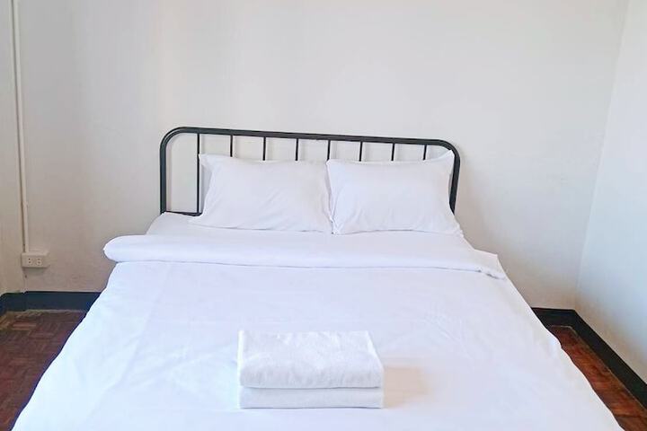 Room 3 of 15