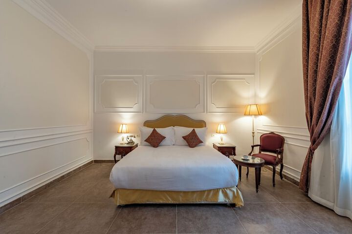 Room 5 of 46
