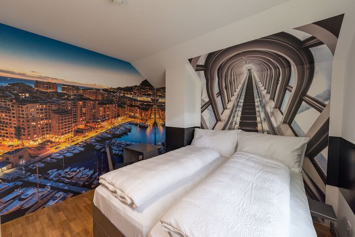 BS16 HOTEL