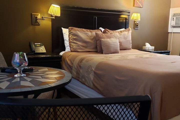 Room 3 of 29